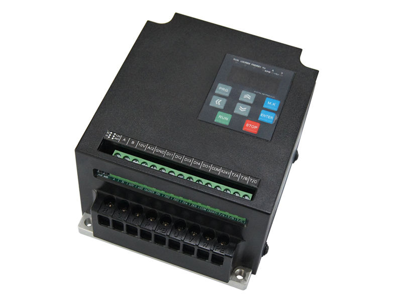 DFL500D通用變頻器，小體變頻器，變頻調(diào)速器，變頻器生產(chǎn)廠家